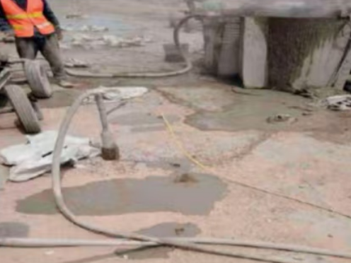 恩平水泥混凝土路面板底注浆技术 路面脱空注浆整治方案